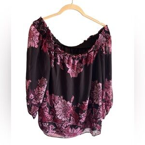 NWOT Chico’s Elegant Black and Pink Floral Women's Top in Size L